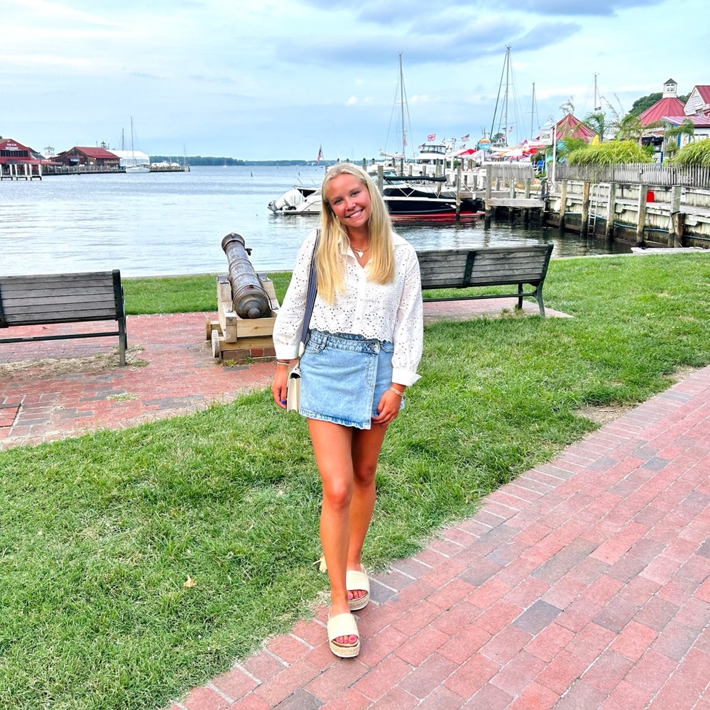 Meet your Posher, Hannah